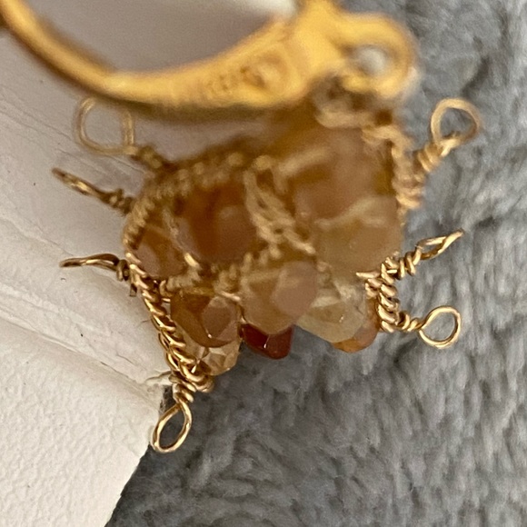 Vintage Jewels by Joanne earrings 14KG Filled, has semi precious stones - Picture 2 of 5